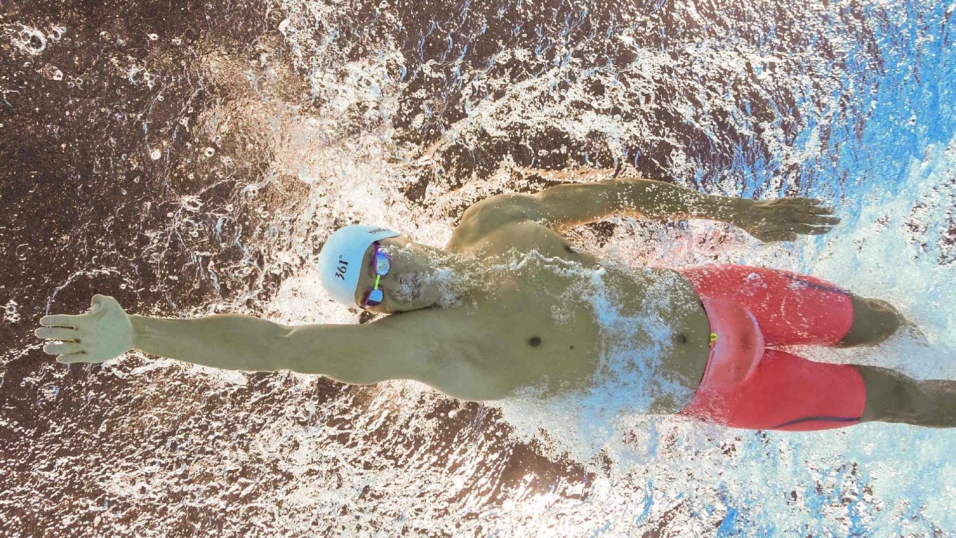 爱游戏综合娱乐-卡特的精准罚球与出色视野，成全黑队的必胜法宝，卡特进球视频